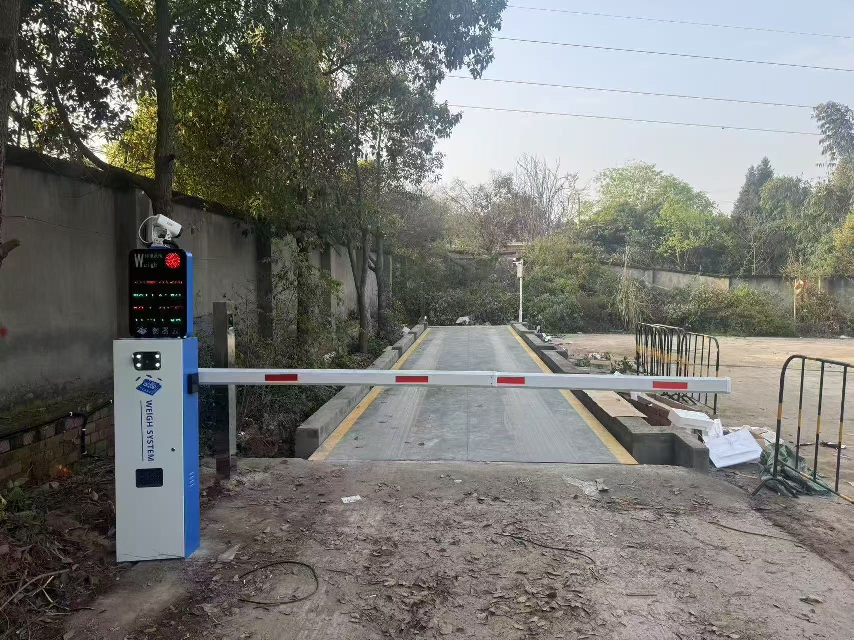 小灵通道闸一体机.jpg